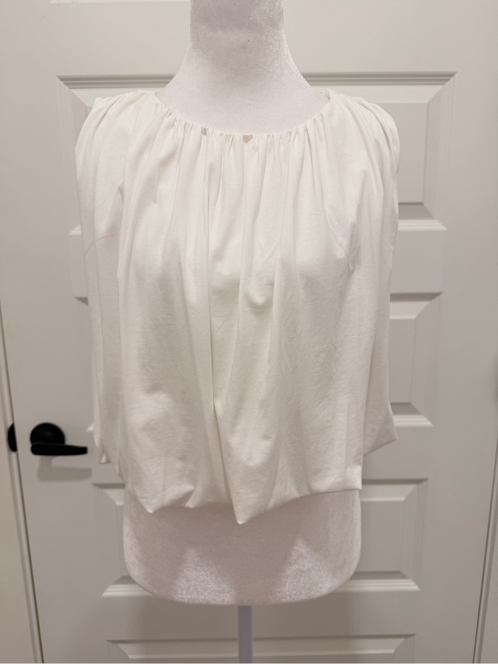 Bar III, Volume Sleeveless Bubble Hem Top White Medium NWT